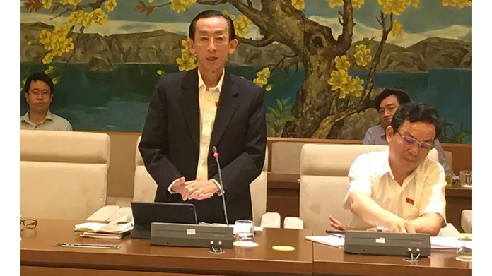 ĐB Trần Hoàng Ngân (TPHCM), Ủy viên Ủy ban Kinh tế của Quốc hội 