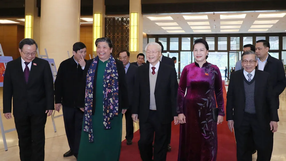 Tổng Bí thư, Chủ tịch nước Nguyễn Phú Trọng gặp mặt các lãnh đạo, nguyên lãnh đạo Quốc hội qua các thời kỳ. Ảnh: QUANG PHÚC