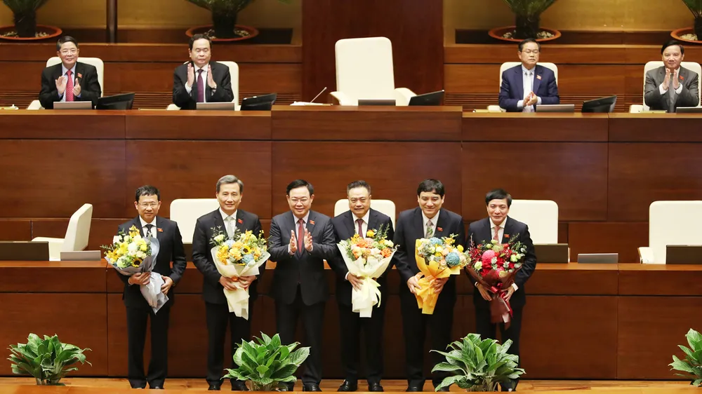 Đồng chí Bùi Văn Cường làm Tổng Thư ký Quốc hội ảnh 1