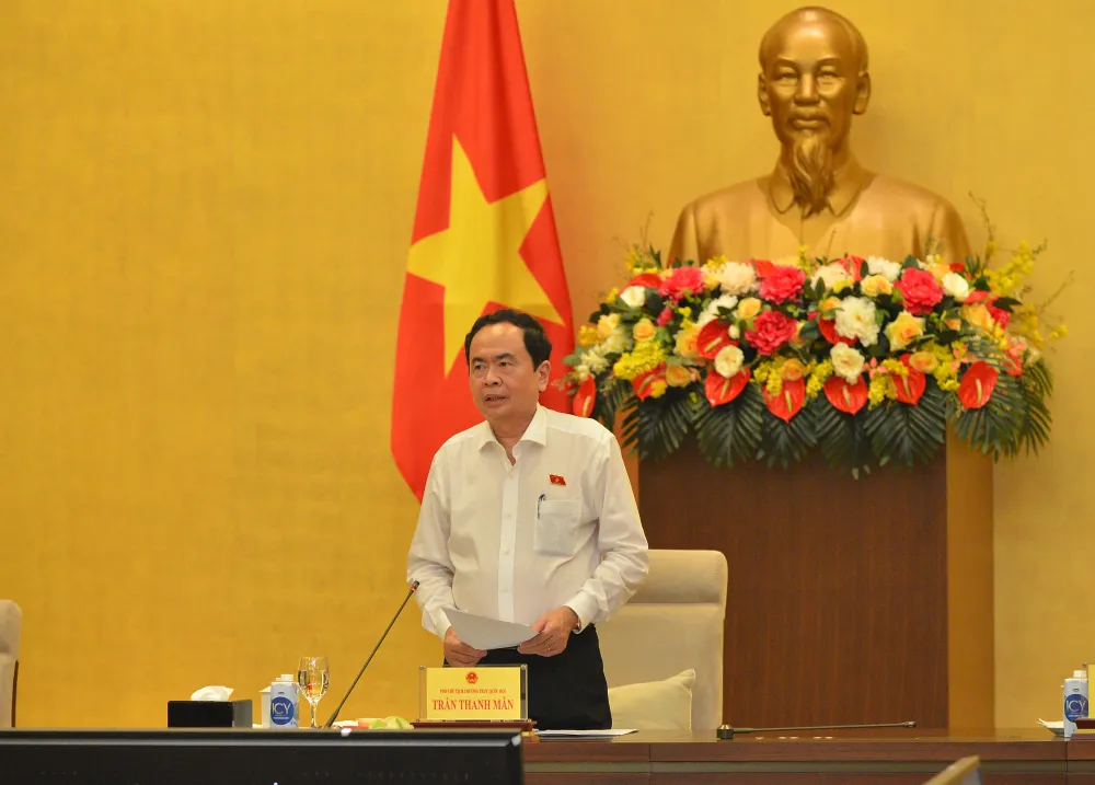 Phó Chủ tịch Thường trực Quốc hội Trần Thanh Mẫn phát biểu tại phiên họp