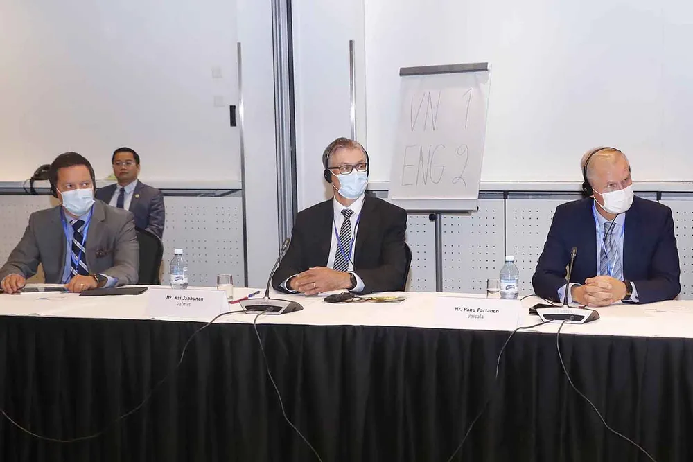 Chủ tịch Quốc hội Vương Đình Huệ dự Tọa đàm doanh nghiệp Việt Nam - Phần Lan ảnh 2