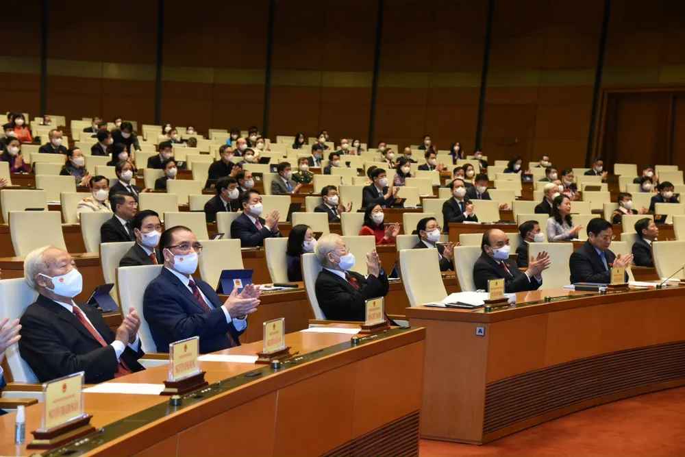 Quốc hội luôn đặt người dân và doanh nghiệp ở vị trí trung tâm trong mọi quyết sách  ​ ảnh 1