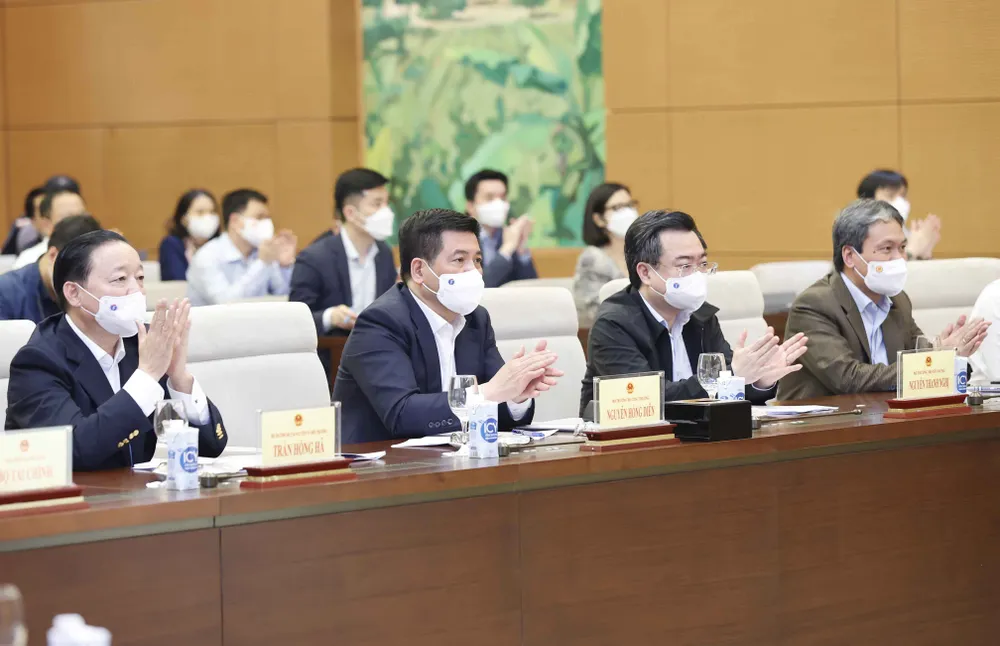 Phải có câu trả lời rõ ràng về những vấn đề được chất vấn ảnh 1