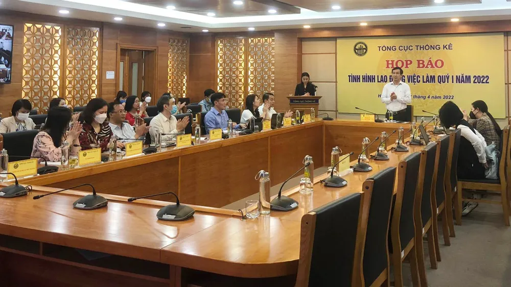 Quý 1-2022, thu nhập bình quân người lao động tăng thêm 1 triệu đồng so với quý 4-2021 ảnh 1