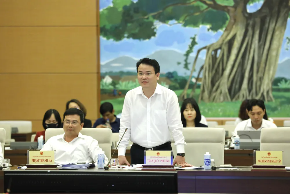 Tình hình kinh tế - xã hội tích cực hơn dự kiến ảnh 1