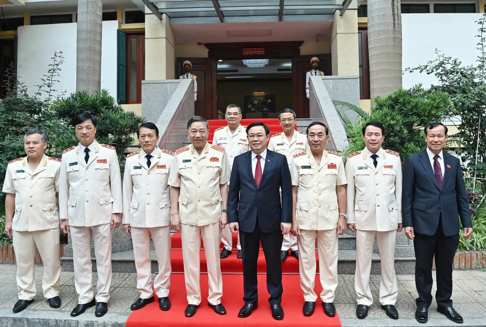 Lực lượng công an nhân dân phải xứng danh là “thanh bảo kiếm của Đảng”  ảnh 1