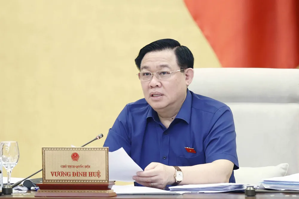 Chủ tịch Quốc hội Vương Đình Huệ  phát biểu tại phiên họp