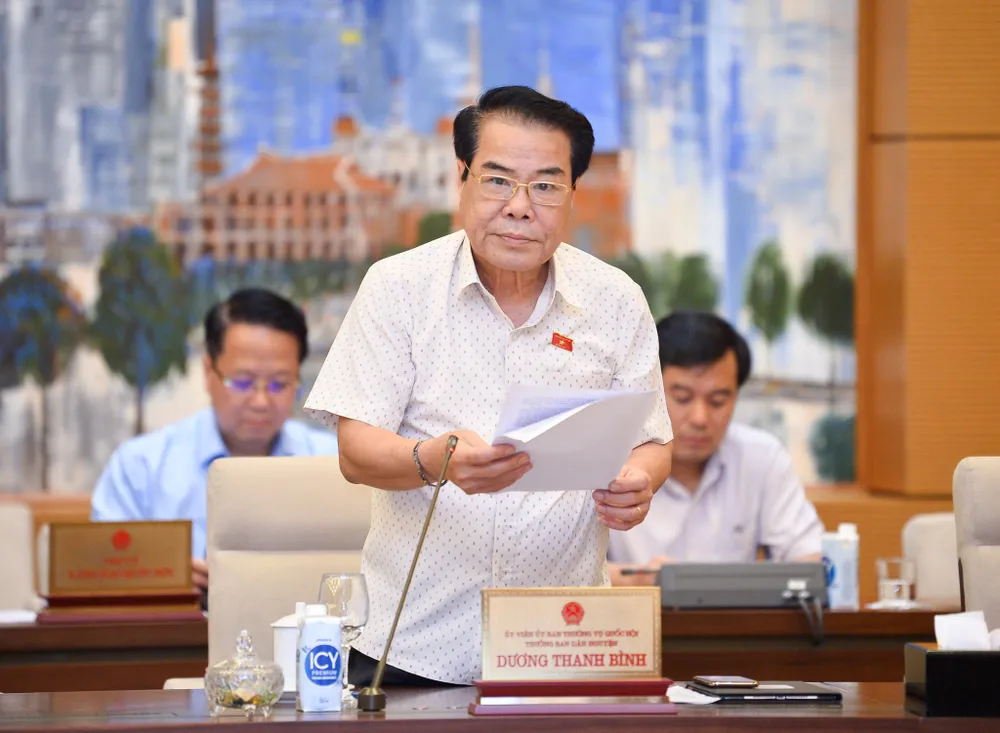 Cử tri lo lắng về lạm thu đầu năm học, cây xăng đóng cửa ảnh hưởng đời sống  ​ ảnh 1