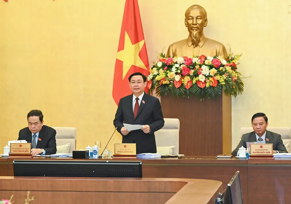 Chủ tịch Quốc hội Vương Đình Huệ phát biểu khai mạc phiên họp. Ảnh: VIẾT CHUNG