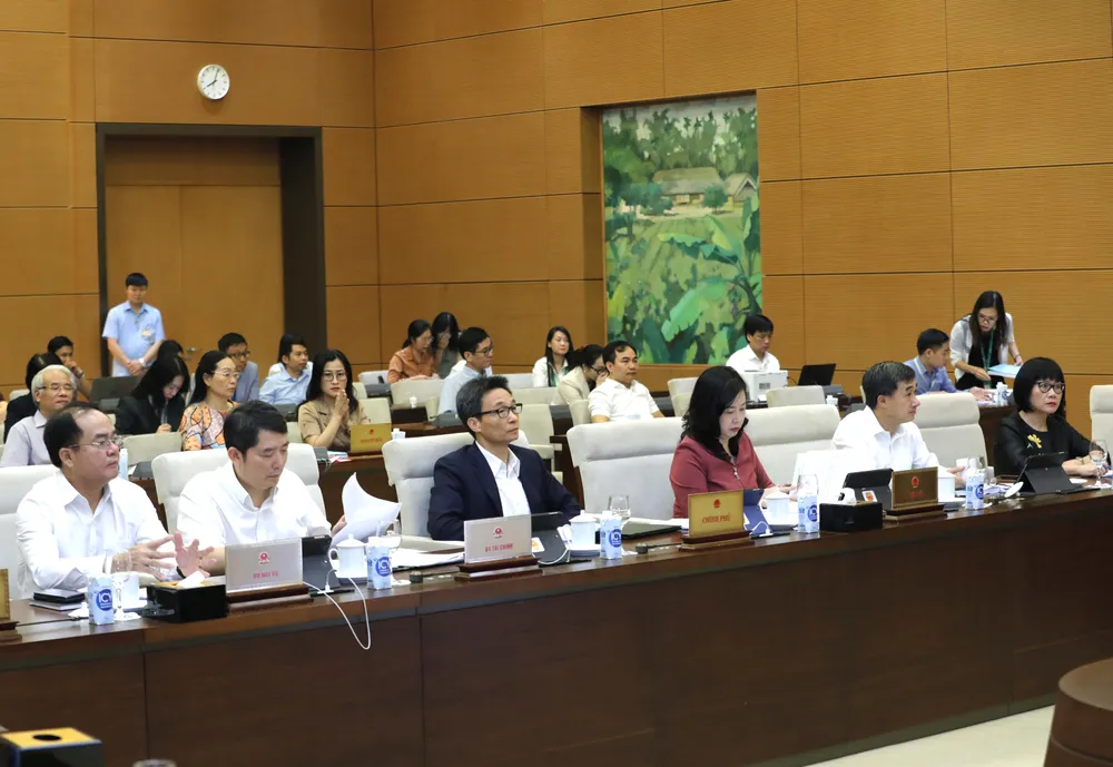 Tiếp tục nghiên cứu, hoàn thiện quy định về tự chủ và quản lý tài chính tại cơ sở khám, chữa bệnh ảnh 2