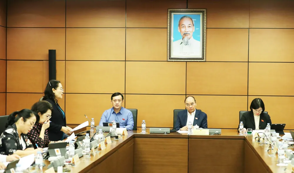 Chỉ có thể hạn chế quyền tiếp cận đất đai bằng luật ảnh 1