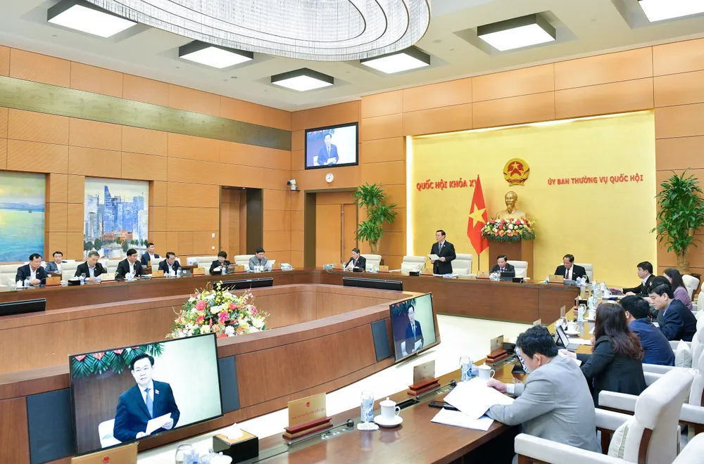 Quang cảnh phiên họp