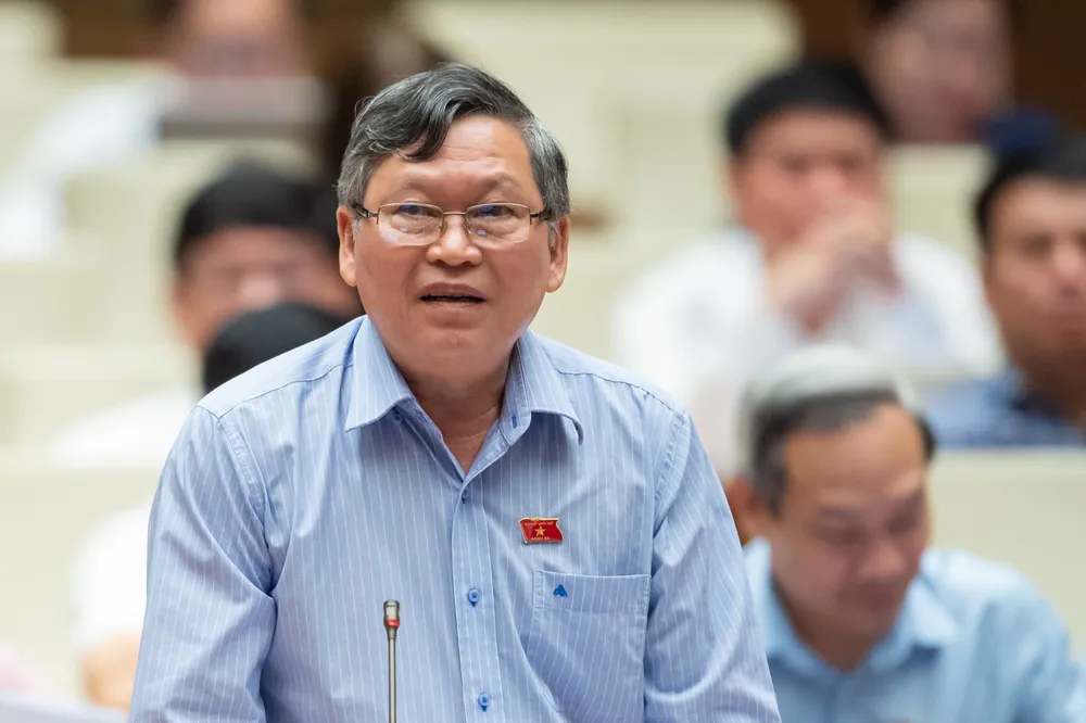 ĐB Tô Văn Tám (Kon Tum)