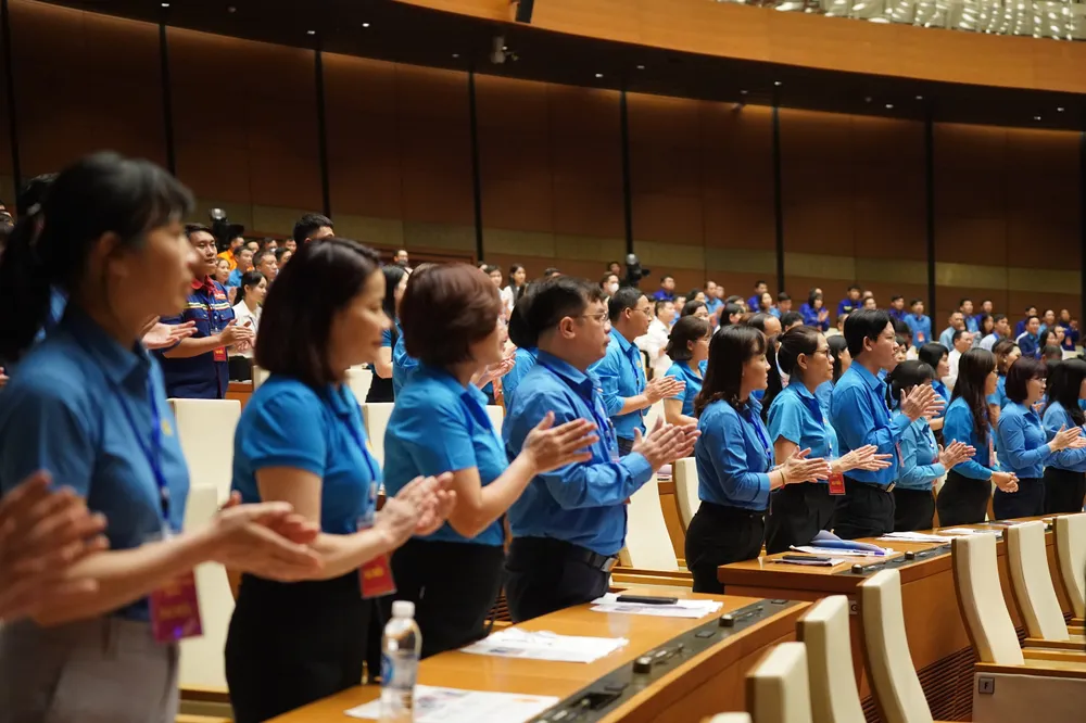 Đại biểu tham dự diễn đàn tại hội trường Diên Hồng. Ảnh: QUANG PHÚC