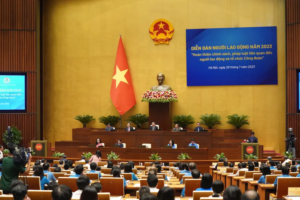 Quang cảnh diễn đàn. Ảnh: QUANG PHÚC