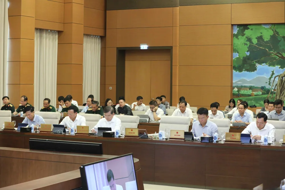 Đại biểu dự họp