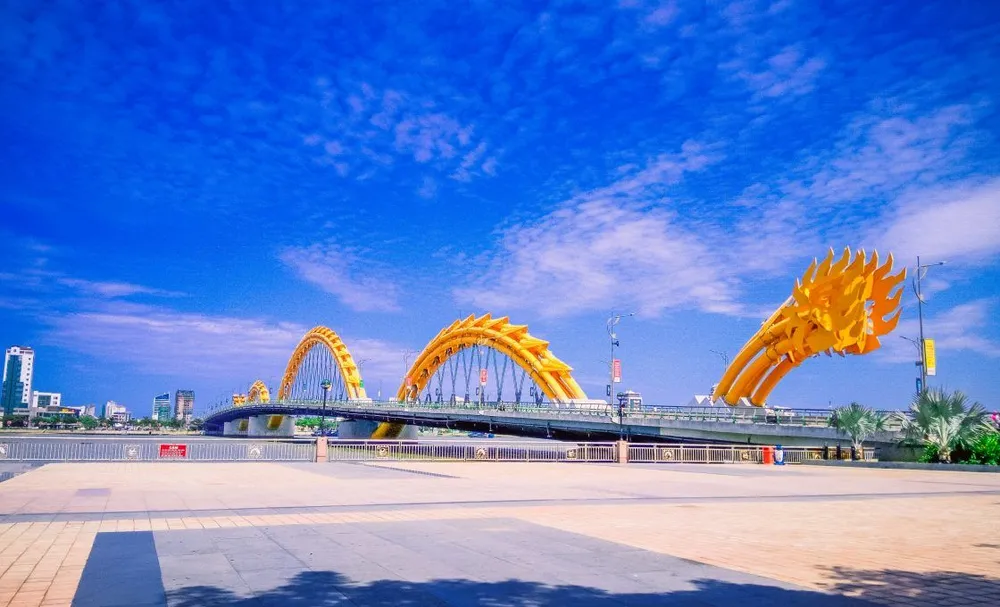 Cầu Rồng (Đà Nẵng), một biểu tượng của thành phố này