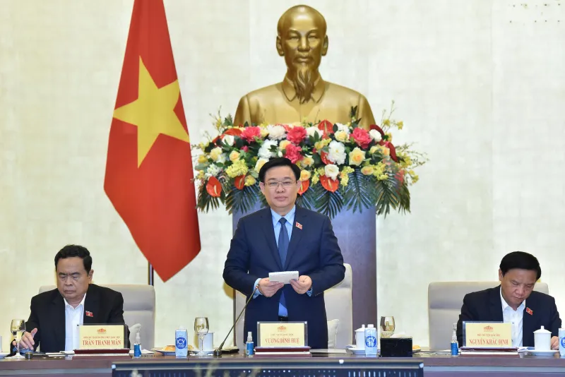 Chủ tịch Quốc hội Vương Đình Huệ chủ trì cuộc làm việc về công tác chuẩn bị phiên chất vấn và trả lời chất vấn