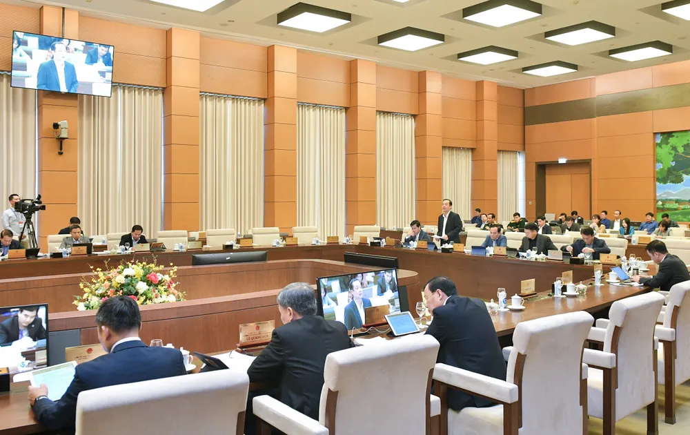 Quang cảnh phiên họp. Ảnh: VIẾT CHUNG