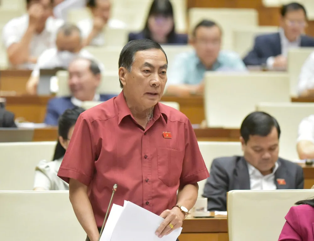 PHẠM VĂN HOÀ.jpg