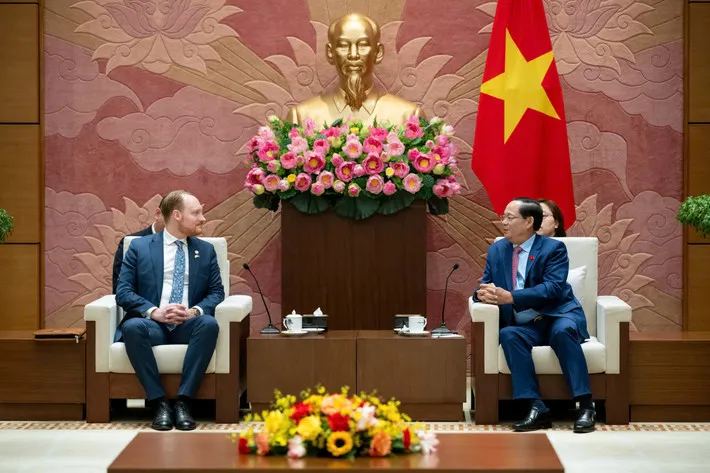 PHƯƠNG TIẾP 2.jpg