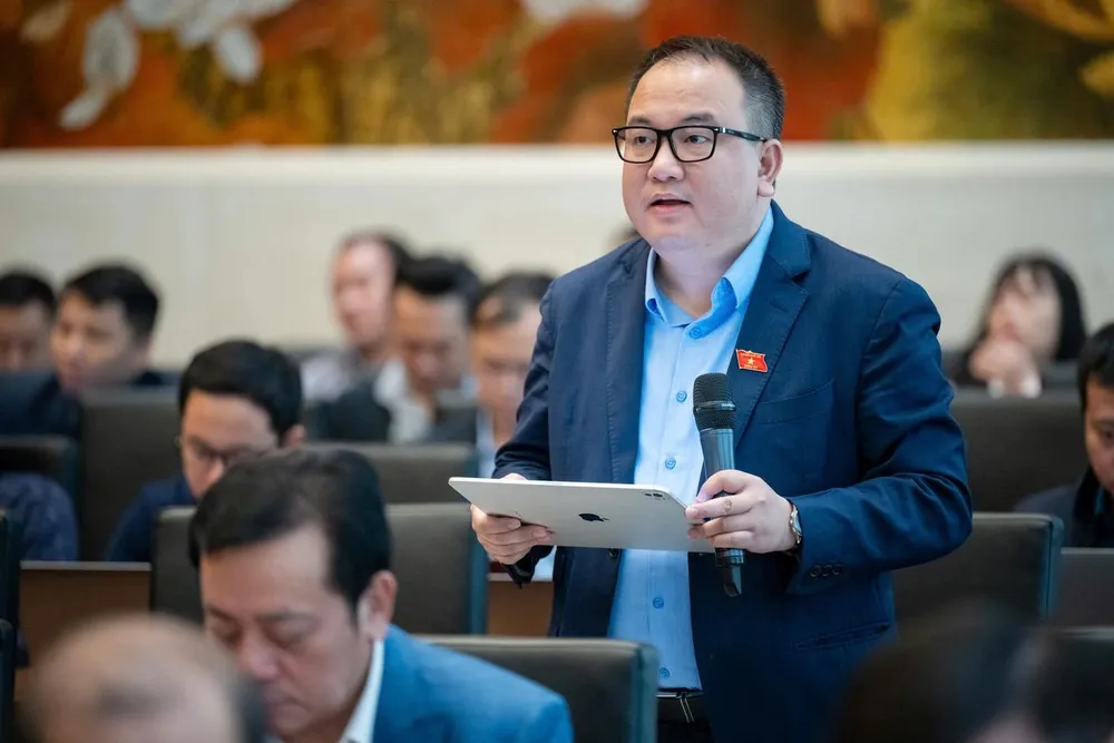 PHẠM TRỌNG NGHĨA.jpg