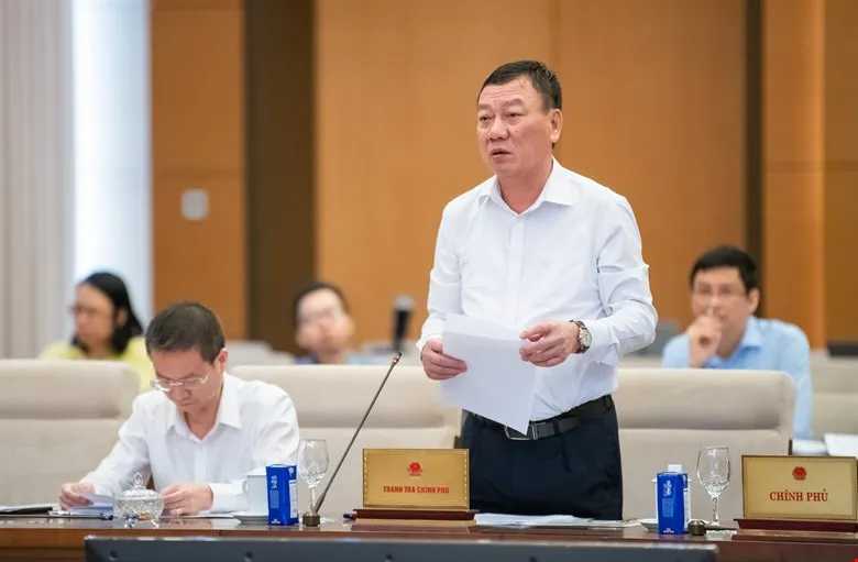 Tổng Thanh tra Chính phủ Đoàn Hồng Phong báo cáo tại phiên họp 