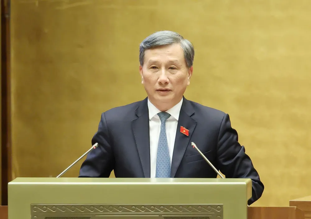 Chủ nhiệm Ủy ban Khoa học, Công nghệ và Môi trường Lê Quang Huy báo cáo về Luật Hóa chất (sửa đổi). Ảnh: QUANG PHÚC