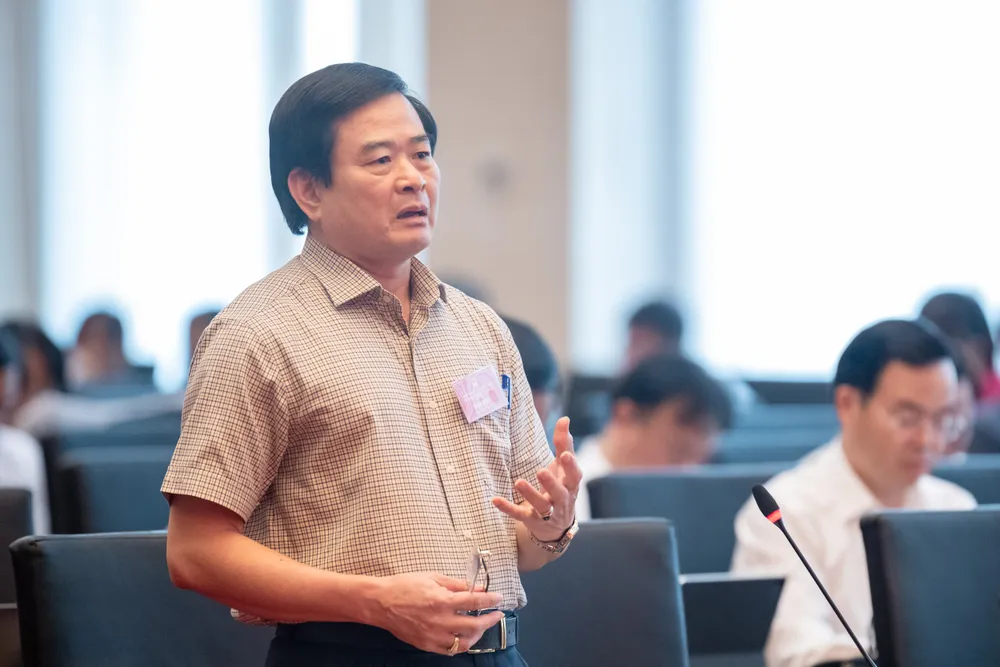 TS Nguyễn Đình Quyền, nguyên Phó Chủ nhiệm Ủy ban Tư pháp của Quốc hội, phát biểu tại diễn đàn. Ảnh: PHẠM THẮNG