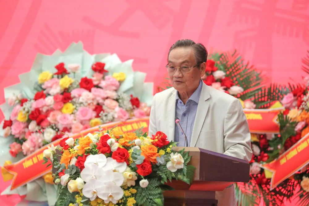 TS Trần Du Lịch phát biểu tại Diễn đàn. Ảnh: HỒ LONG