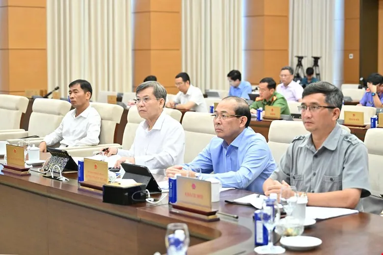 DỰ DÂN NGUYÊN .jpg