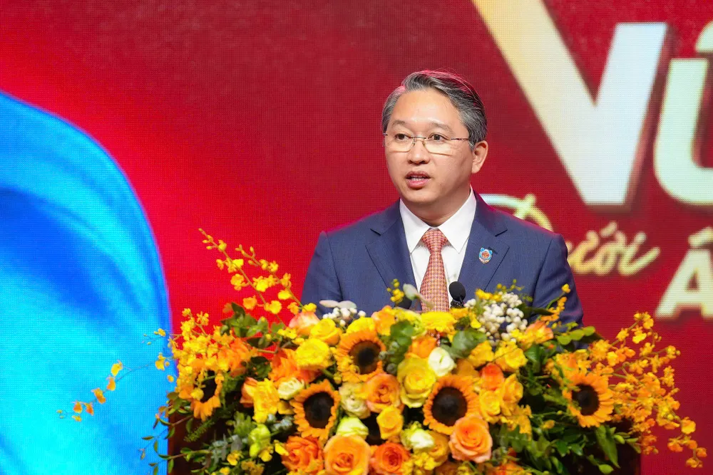 Bộ trưởng Bộ Tư pháp Nguyễn Hải Ninh trình bày diễn văn khai mạc