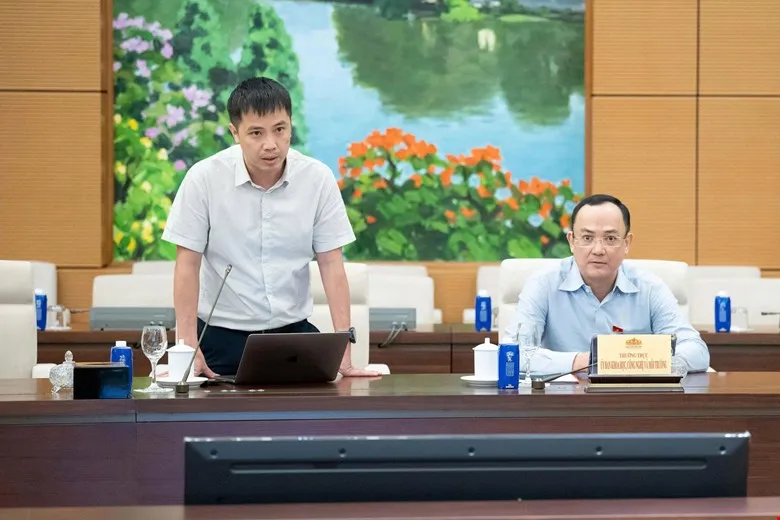 Phó Tổng thư ký Liên đoàn Thương mại - Công nghiệp (VCCI) Đậu Anh Tuấn góp ý hoàn thiện dự luật