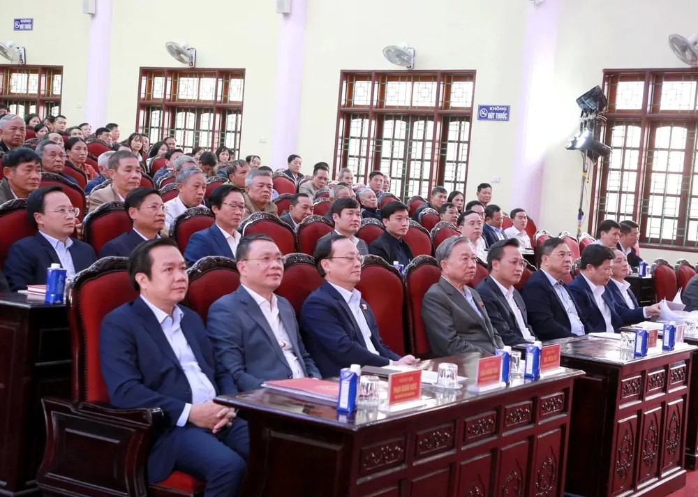 TÔ LÂM HƯNG YÊN 15.jpg