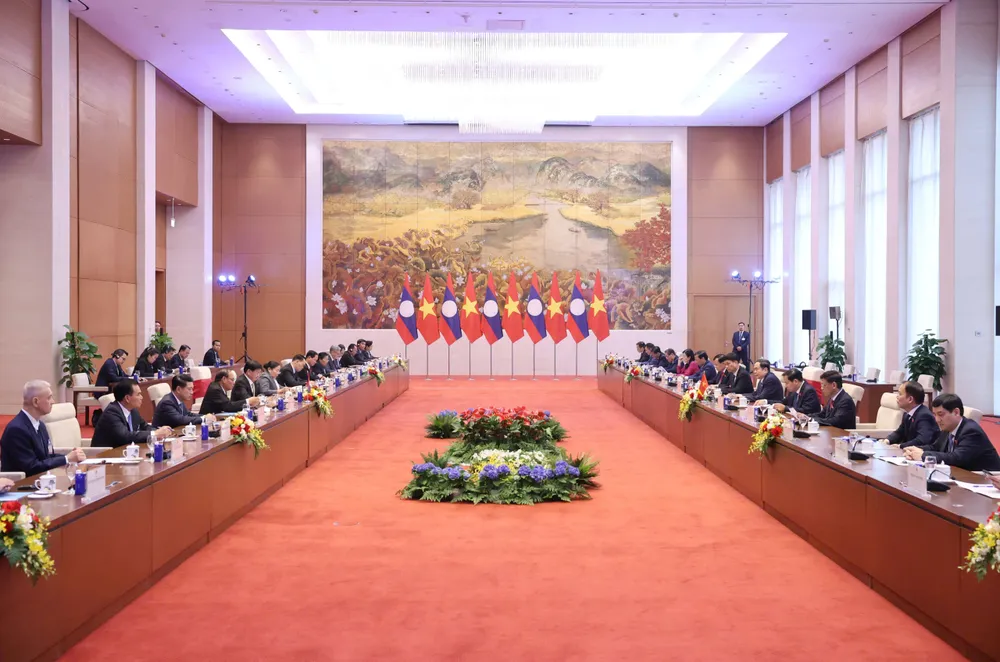 QUANG CẢNH HỘ KIẾN 26a.jpg