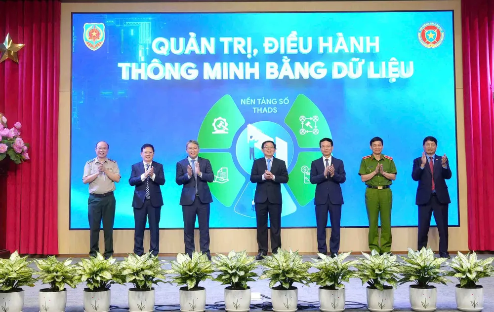 Nền tảng số thi hành án dân sự kết nối với Trung tâm Dữ liệu quốc gia và VNeID chính thức đi vào vận hành trên toàn quốc 