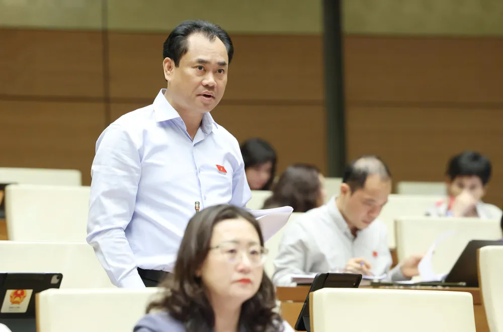 TRỊNH VIỆT HÙNG.jpg