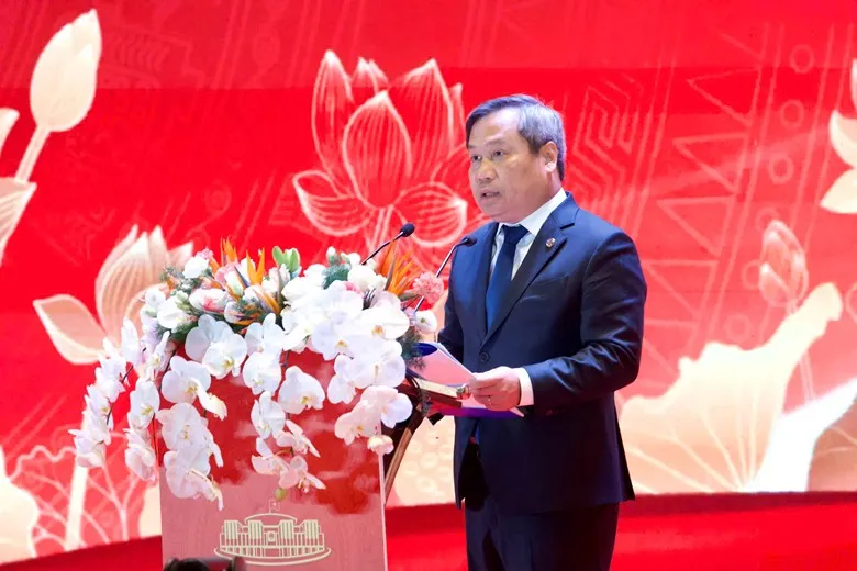 28 thắng.jpg