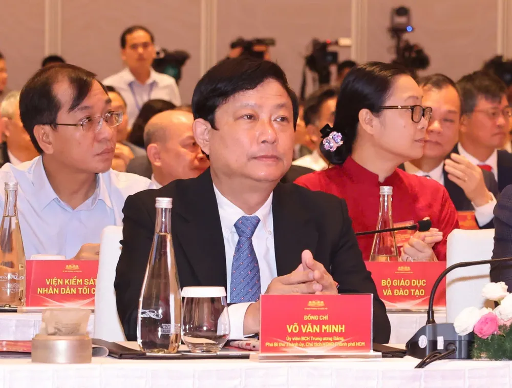 Đồng chí Võ Văn Minh, Ủy viên Trung ương Đảng, Phó bí thư Thành ủy, Chủ tịch HĐND TPHCM dự hội nghị. Ảnh: QUANG PHÚC