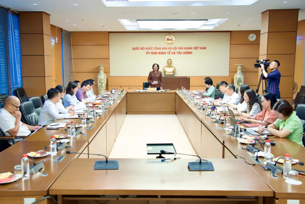 7 - hồng.jpg