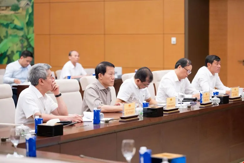 9 - dự nghị quyết .jpg