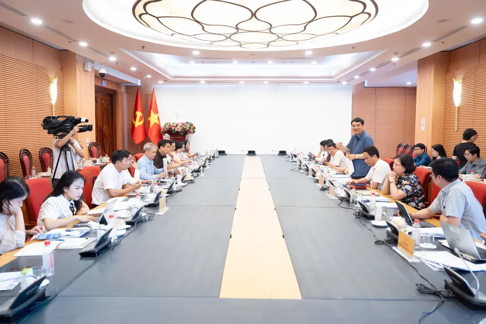 11 - xuất bản.jpg
