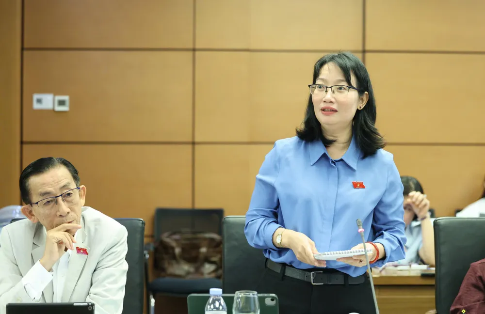 5- diệu thúy.jpg