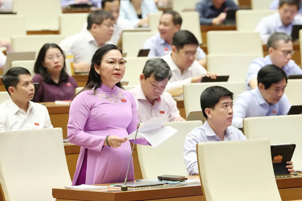 7 lý anh thư .jpg