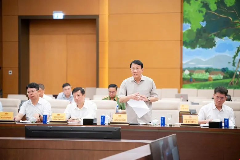 17 - QUANG .jpg