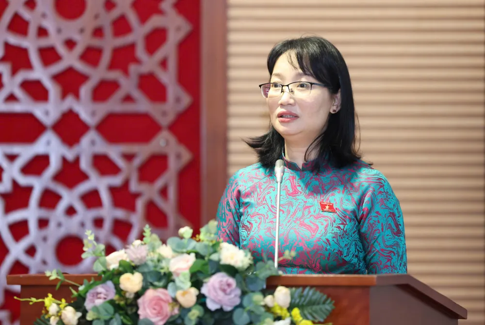 RM THÚY 1.jpg