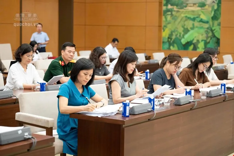 27 dự.jpg