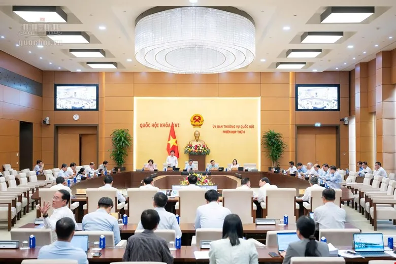 TOÀN CÀNH.jpg