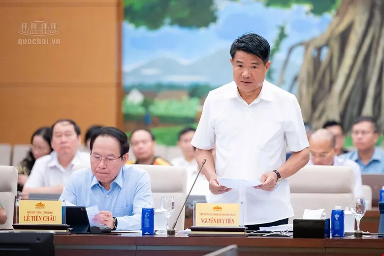 Viện trưởng nguyễn văn tiến.jpg