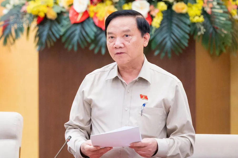 Phó Chủ tịch Quốc hội Nguyễn Khắc Định điều hành phiên họp. Ảnh: Quochoi.vn